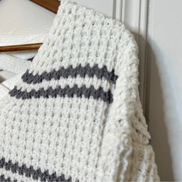 Moral Fiber Chenille Soft Striped Lace Up Back Sweater Long Length Size Small‎ - Picture 2 of 10